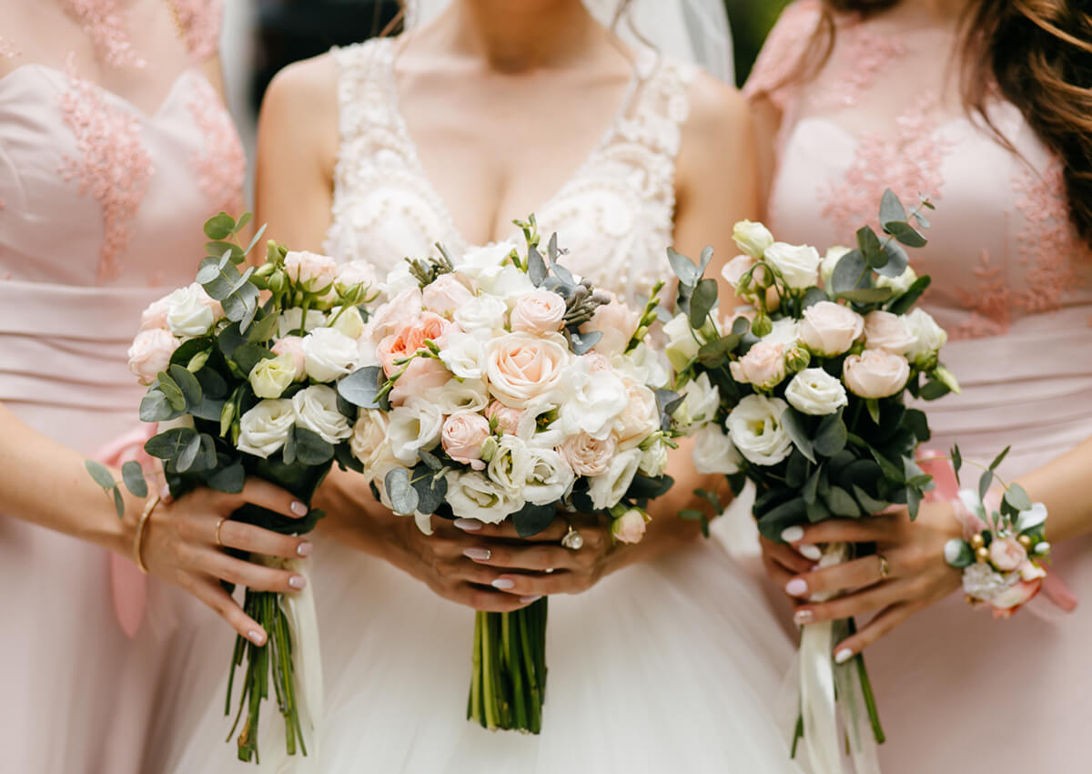 10 Things to Do Before and at Your Best Friend’s Wedding